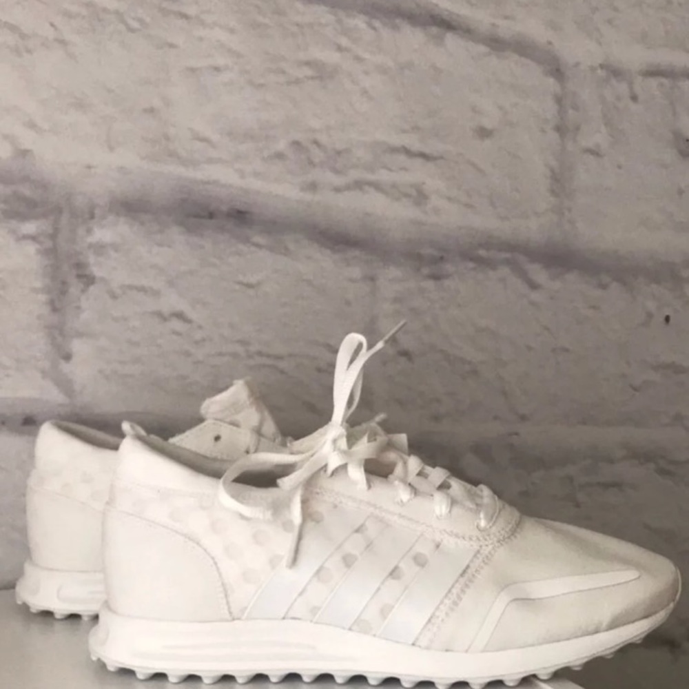 Adidas Los Angeles Sneakers. NEW WITH TAGS